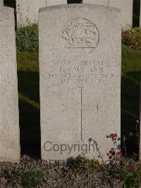 Noeux-Les-Mines Communal Cemetery - Vaughan, T