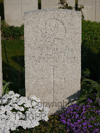 Noeux-Les-Mines Communal Cemetery - Watterson, A. Douglas