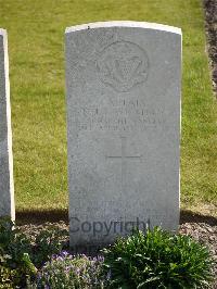 Noeux-Les-Mines Communal Cemetery - Wickham, Nigel John Latham