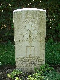Cassino War Cemetery - Hoare, John Terrance