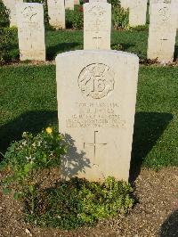 Cassino War Cemetery - Jones, James Bertram