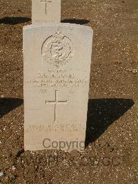 Cassino War Cemetery - Jones, Robert Gordon Hayman