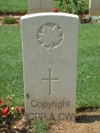 Cassino War Cemetery - Lyons, Lloyd J.