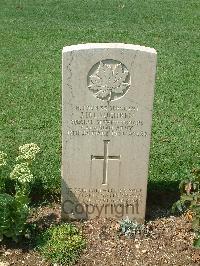 Cassino War Cemetery - Laughren, J H