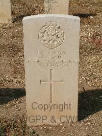 Cassino War Cemetery - Leach, James