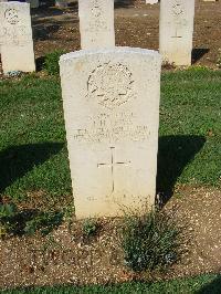 Cassino War Cemetery - Lewis, John H.
