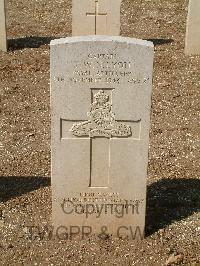 Cassino War Cemetery - Lyon, Thomas William Nathan