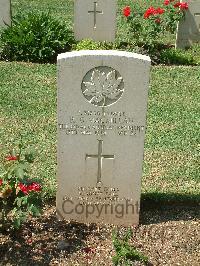 Cassino War Cemetery - MacMillan, Robert Gordon