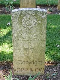 Cassino War Cemetery - McAndrew, Hugh Andrew