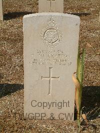 Cassino War Cemetery - McGratton, Thomas