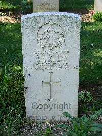 Cassino War Cemetery - Milton, Alexander Donald