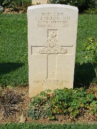 Cassino War Cemetery - Morris, Edward John