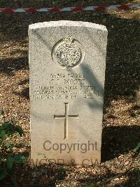 Cassino War Cemetery - Moses, S L