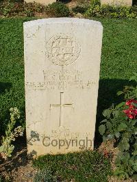 Cassino War Cemetery - Pettit, Robert Claude