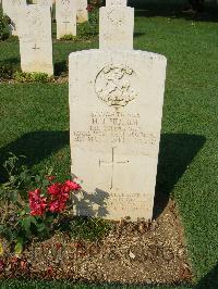 Cassino War Cemetery - Pilgrim, Henry James