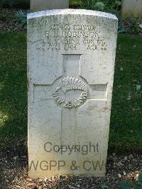 Cassino War Cemetery - Robinson, Eric Edward