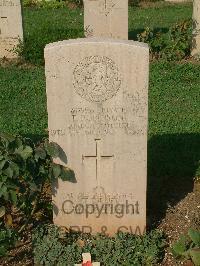 Cassino War Cemetery - Robinson, Thomas