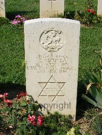 Cassino War Cemetery - Secunda, Emanuel