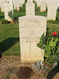 Cassino War Cemetery - Smith, Ivan Victor Russell