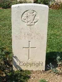 Cassino War Cemetery - Squires, Bruce Leighton