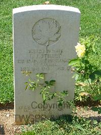 Cassino War Cemetery - Street, Louis John