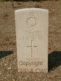 Cassino War Cemetery - Taylor, Walter