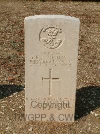 Cassino War Cemetery - Thomas, Ernest Ronald