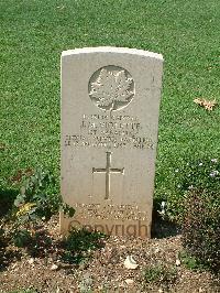 Cassino War Cemetery - Violette, J M