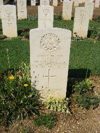 Cassino War Cemetery - Want, Cecil