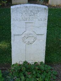 Cassino War Cemetery - Wright, Frederick