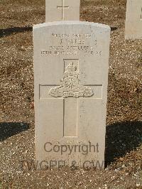 Cassino War Cemetery - Yates, James
