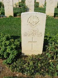 Cassino War Cemetery - Young, Robert David