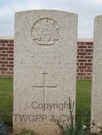 Grevillers British Cemetery - Scott, Thomas Edward