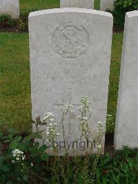 Etaples Military Cemetery - Acott, R