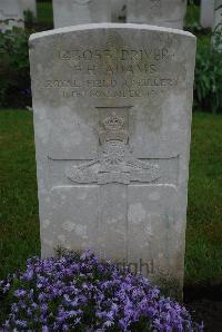 Etaples Military Cemetery - Adams, Frederick Henry