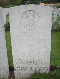 Etaples Military Cemetery - Allison, H