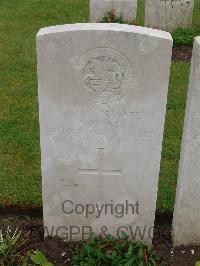Etaples Military Cemetery - Ash, Arthur Walter