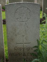 Etaples Military Cemetery - Bell, John Alfred Rudolph