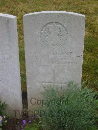 Etaples Military Cemetery - Bell, William