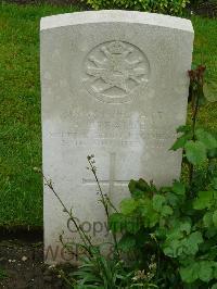 Etaples Military Cemetery - Brearley, A