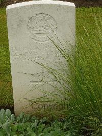 Etaples Military Cemetery - Brown, Harold Masters