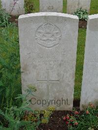 Etaples Military Cemetery - Cox, Harry
