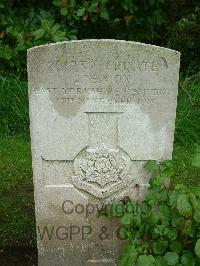 Etaples Military Cemetery - Cox, J E