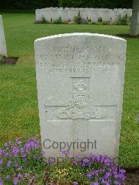 Etaples Military Cemetery - Crampton, William