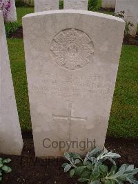 Etaples Military Cemetery - Crawford, W N