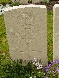 Etaples Military Cemetery - Crawley, W J