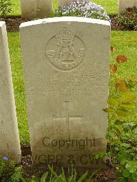 Etaples Military Cemetery - Crehan, M