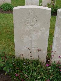 Etaples Military Cemetery - Croft, C