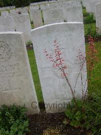 Etaples Military Cemetery - Cronin, Francis Dorn