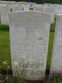 Etaples Military Cemetery - Crook, W